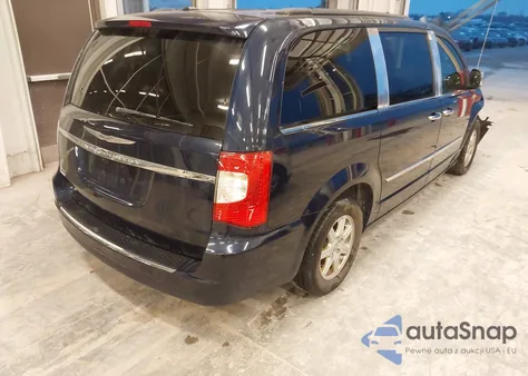 2012 Chrysler Town & Country Touring из США, поврежденный, VIN 2C4RC1BG7CR300224